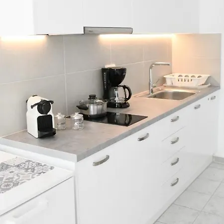 Lejlighed Homes *