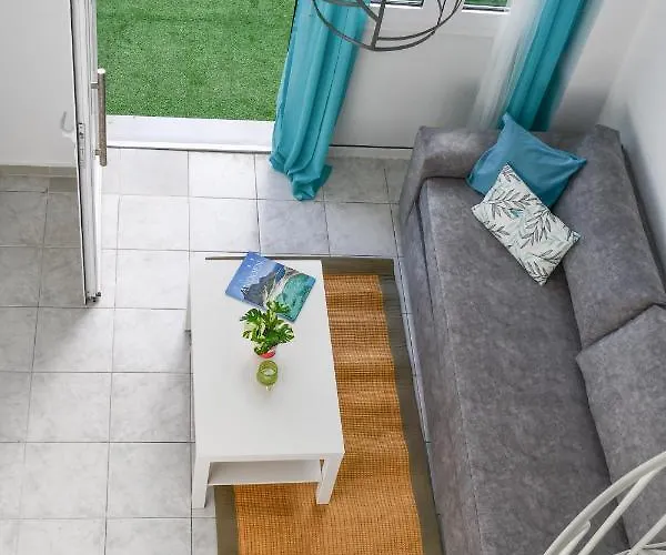 Apartment Beach Holiday Homes