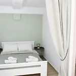 Апартаменти Kalimera ,town Experience